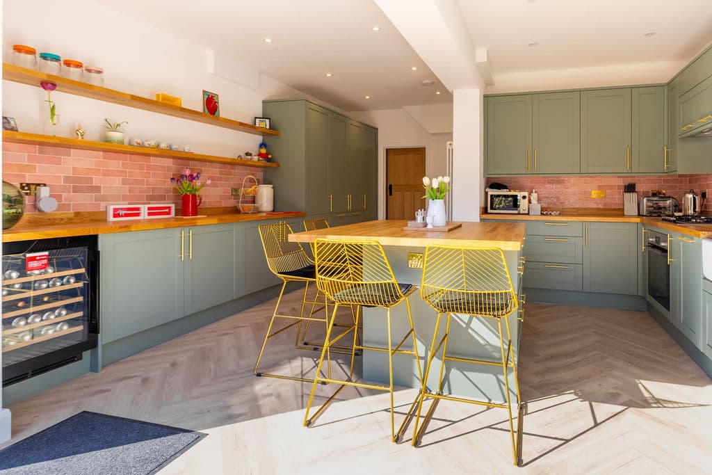Wraparound extension in Croydon, London. A completed Plan Hub project.