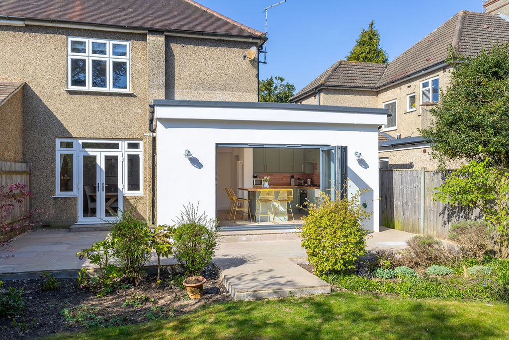 Wraparound extension in Croydon, London, completed image 2.