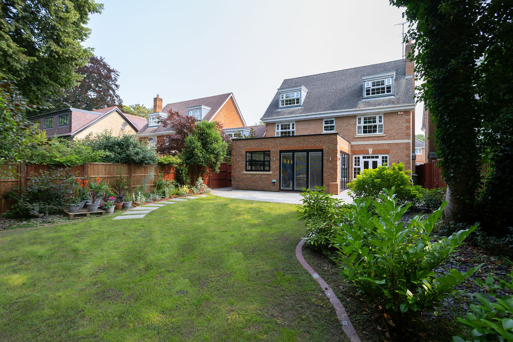 Kitchen extension in Watford, Hertfordshire, completed image 6.