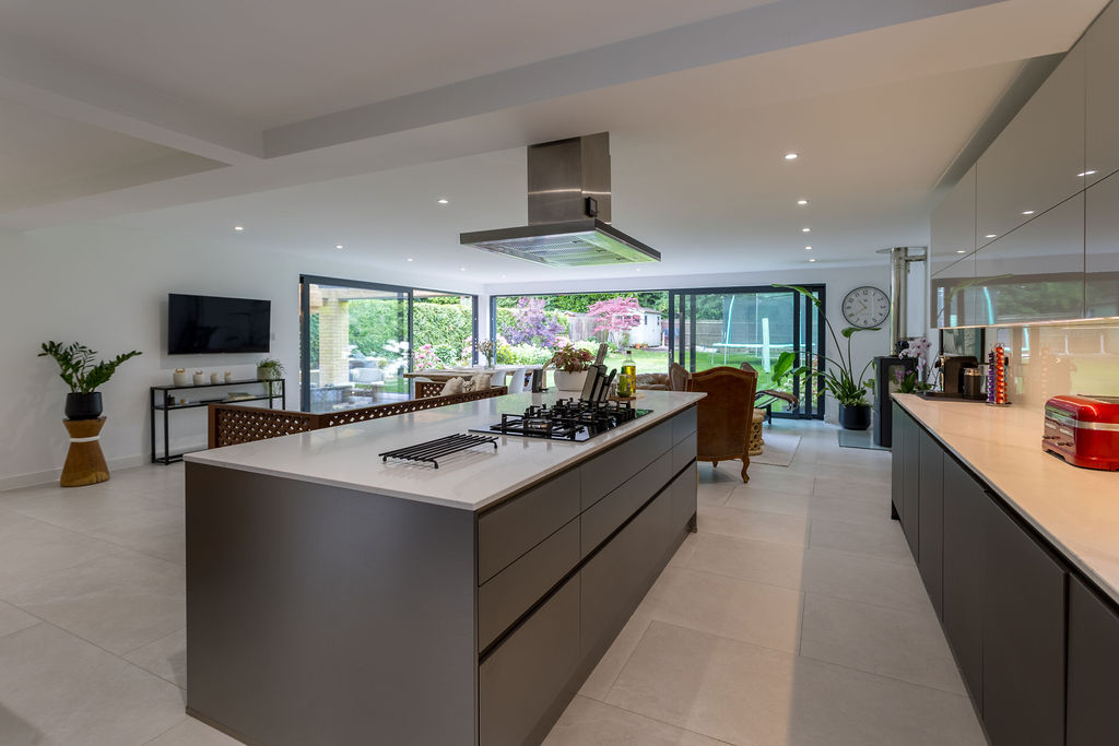 Refurbishment and extension in Weybridge, Surrey, completed image 9.
